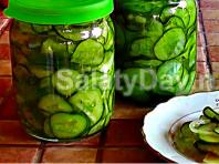 Cetrioli snack con salsa di soia e sesamo Come cucinare cetrioli snack con salsa di soia e sesamo a casa