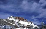 En las calles de Lhasa ¿Dónde está el Templo del Dragón Dorado en el Tíbet?