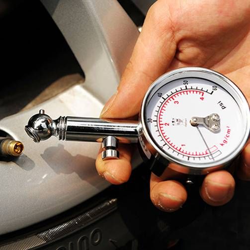 Elantra 2011 замер давления топлива. Манометр компрессорный pressure gauge 0-16. Давление в баке машины. Давление в баке машины. Установка манометра на трубопроводе.